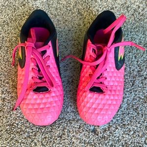 Soccer cleats